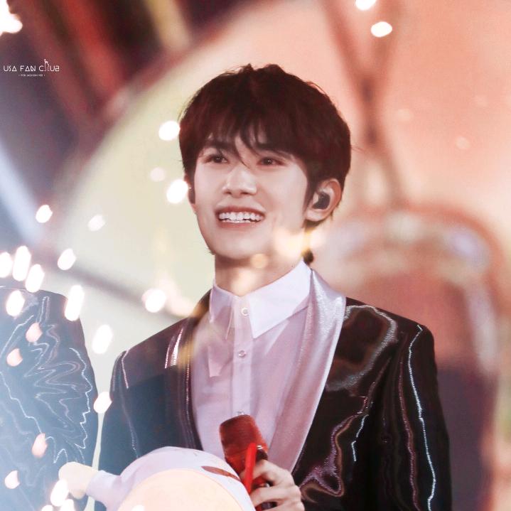 Jackson 曾（千玺版）