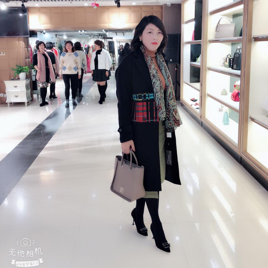 缦@妮