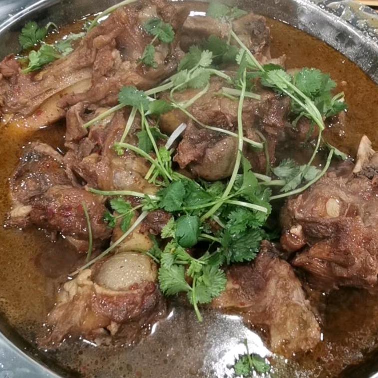 信阳市平桥区九九香棒棒骨馆