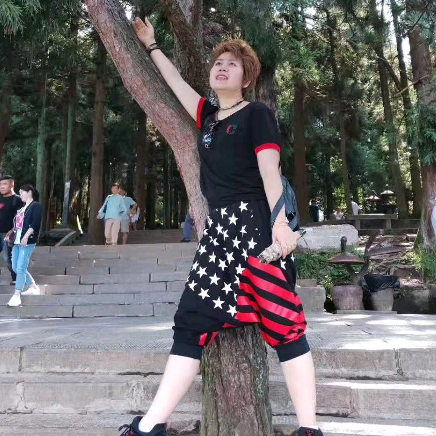 龙山梦舒雅女装店芬子