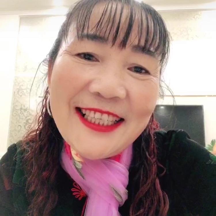 丫夫人中午1点半开播
