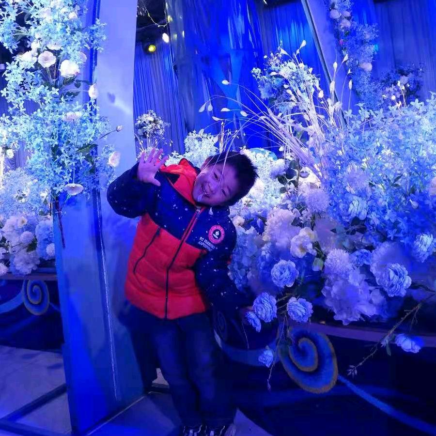 芷蓝