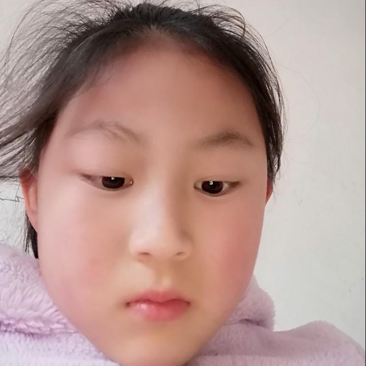 家有三个萌宝