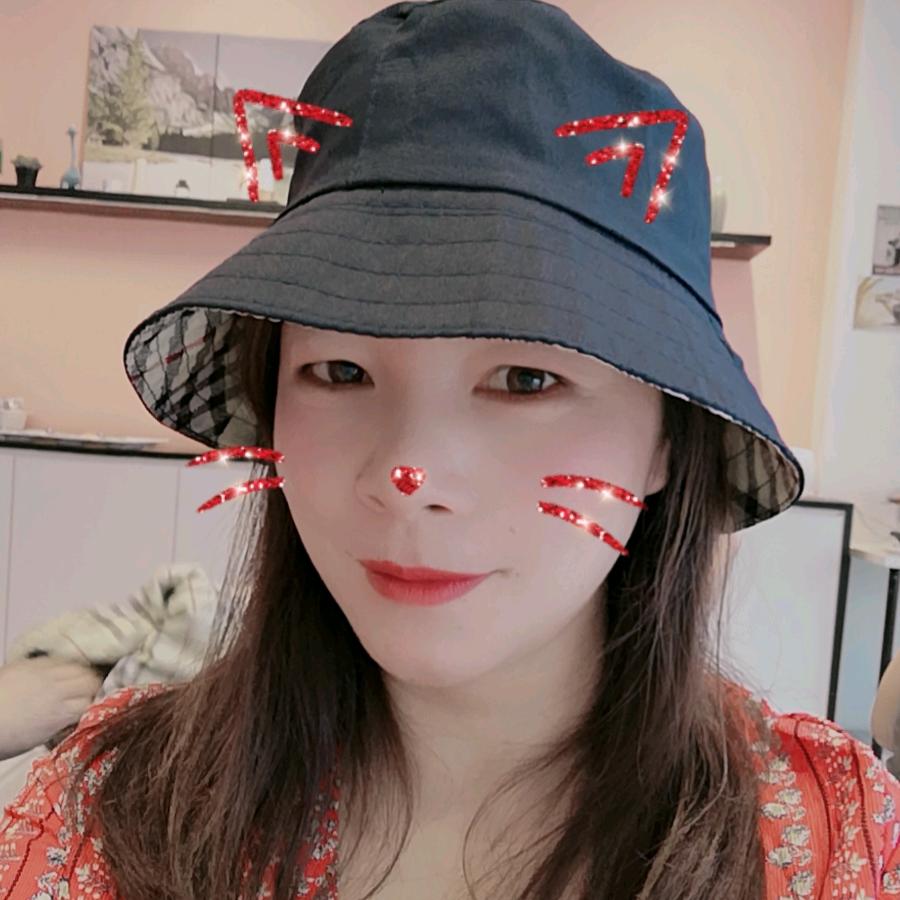 努力生活的响姐姐！