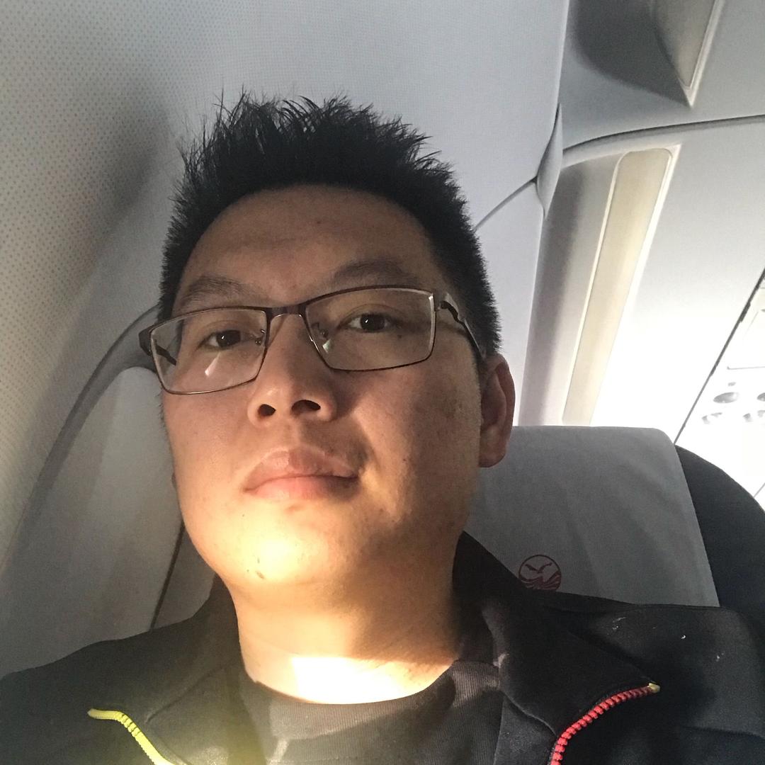 广西两广一只鸡商贸有限公司