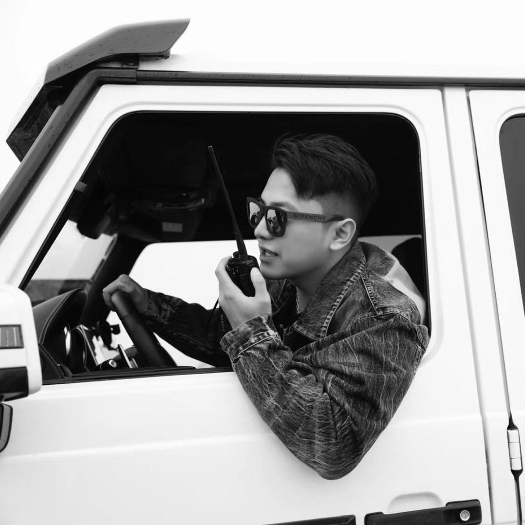 一丝儿Louis