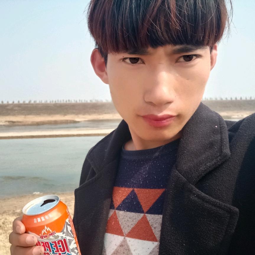 我爱的人远在天边