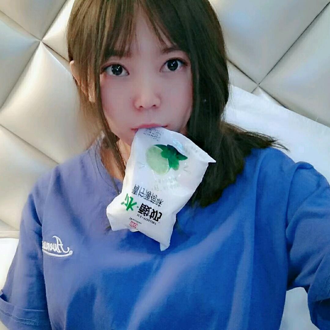 阿诺維她命丶