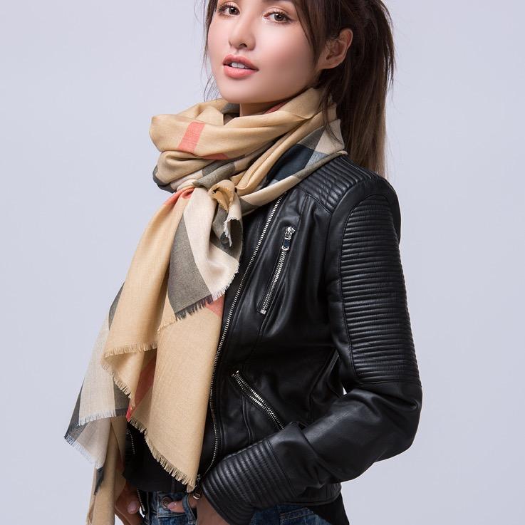 艾玛弗拉离枢星播配饰专卖店