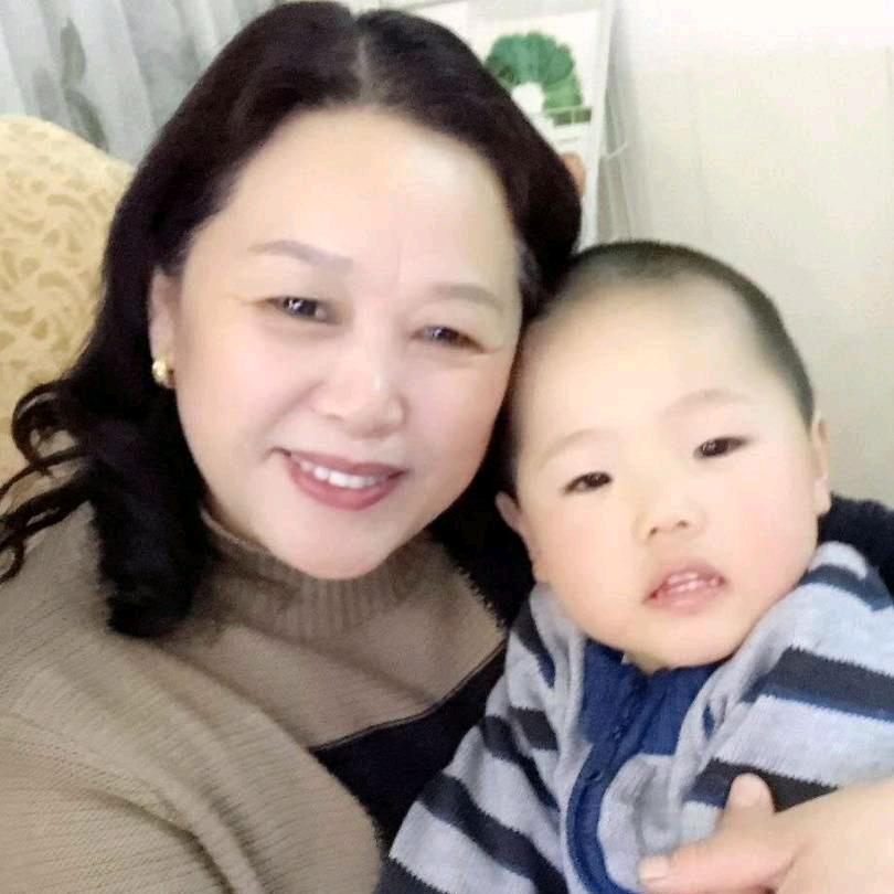 - ̗̀(๑ᵔ⌔ᵔ๑)小红