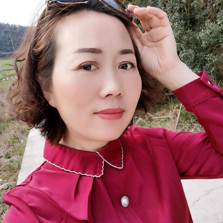 蓝馨