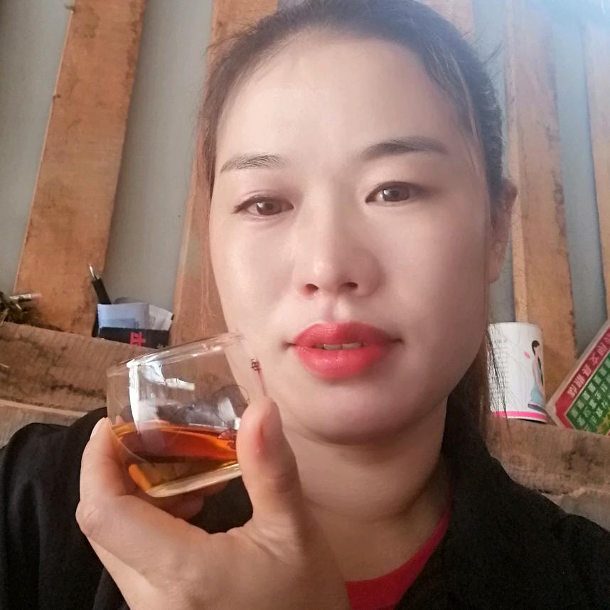 版纳  （琴姐)