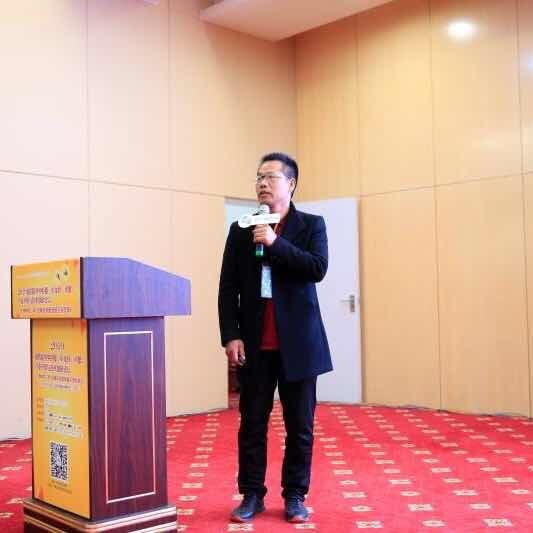 水草大王侯世雄