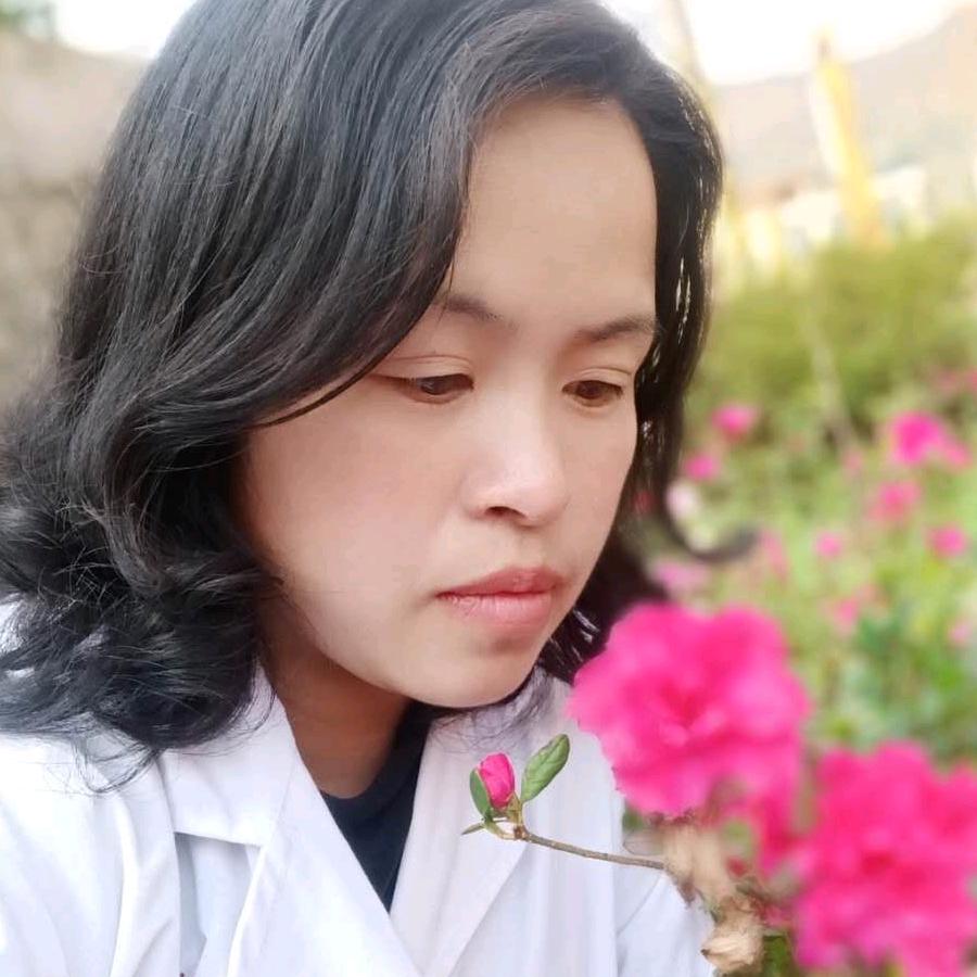 板桥镇白果村卫生室真诚相待（张永）