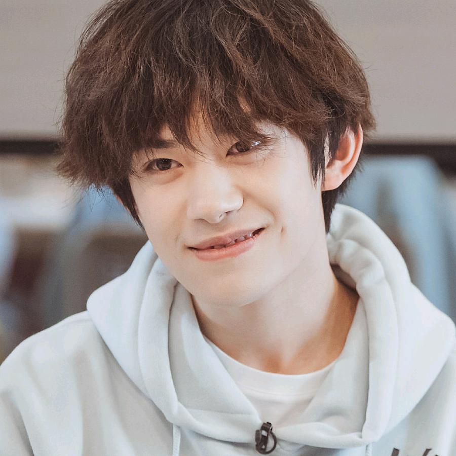 蒋小妹ฅ •ﻌ•♡