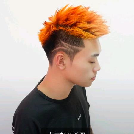 覃小林