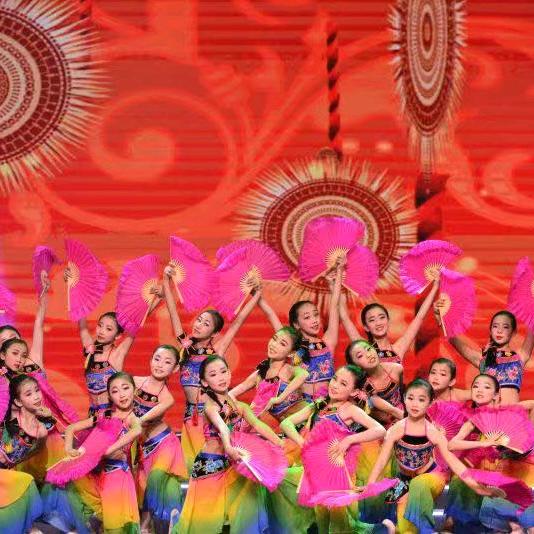 青青舞蹈学校官方号