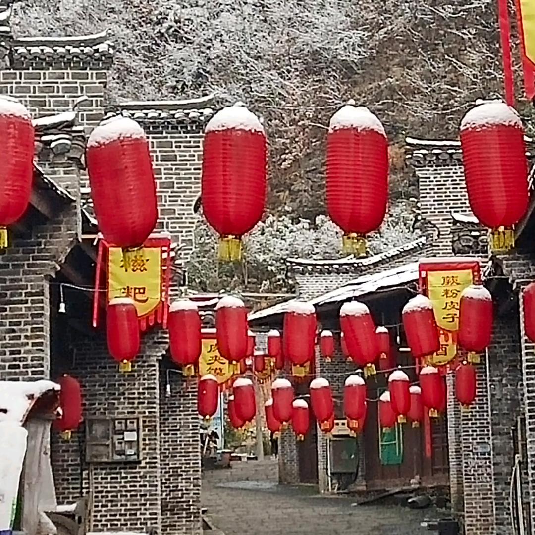 患难见钟情，日久见人心。