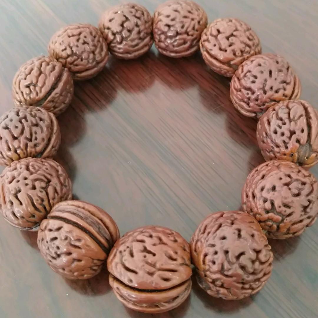 桃花依旧笑春风