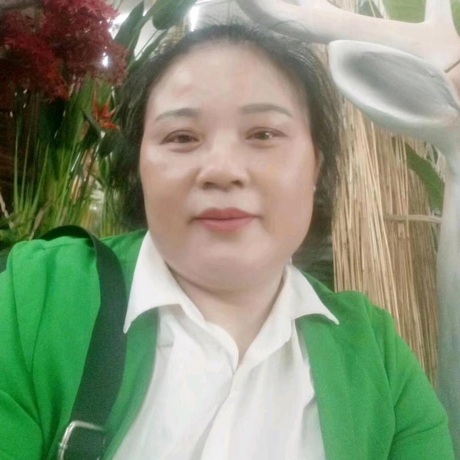 a一片玉叶🎤爱唱歌的姐姐