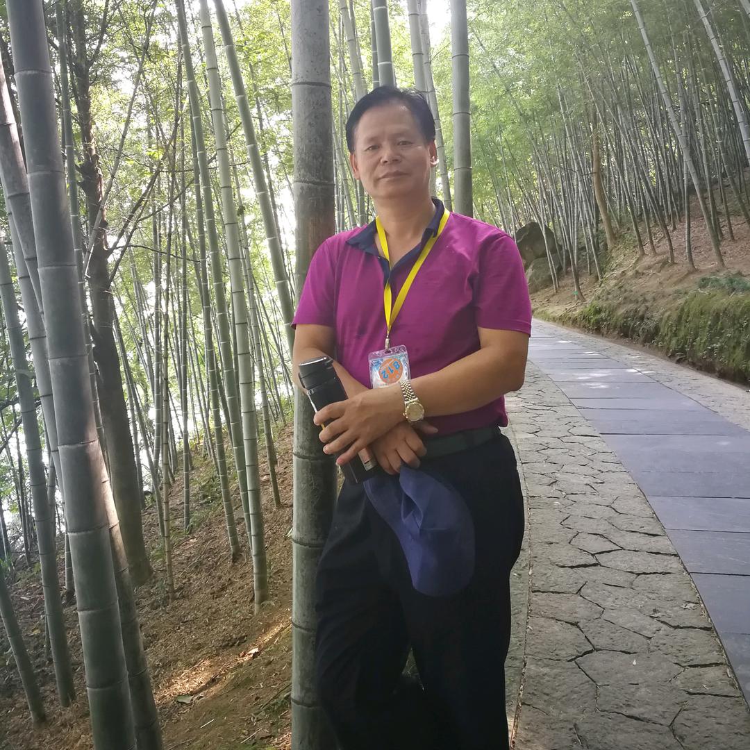 中哥爱唱歌