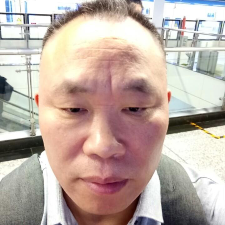 李成