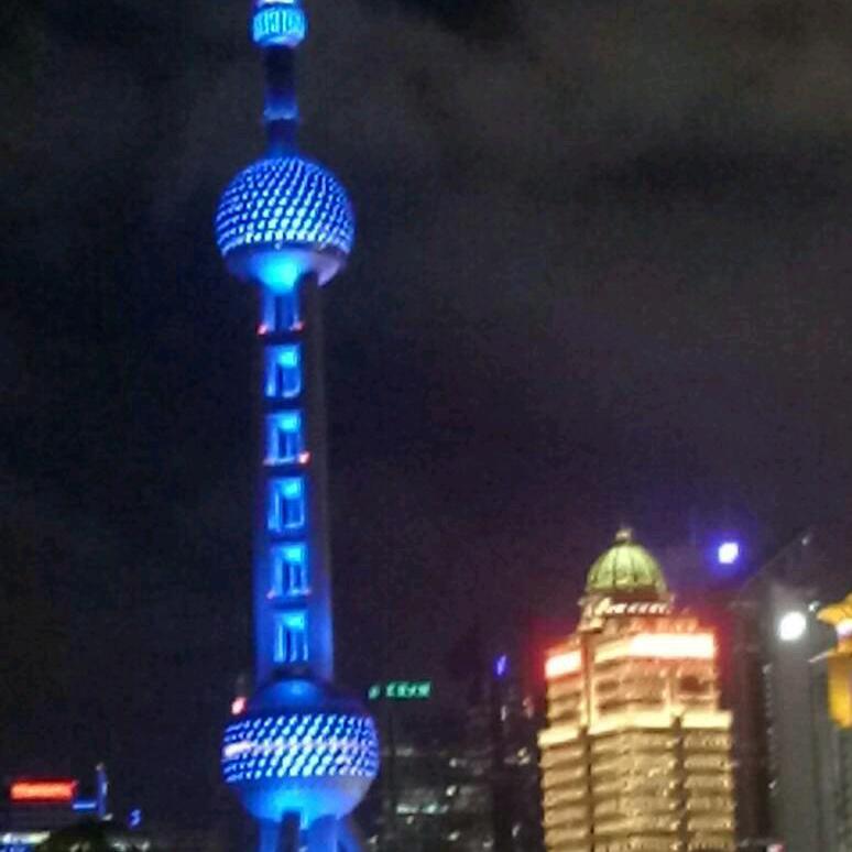 双标社会