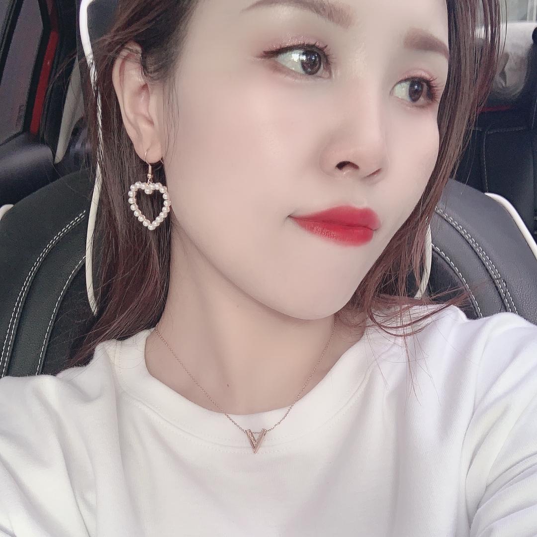 本姑娘