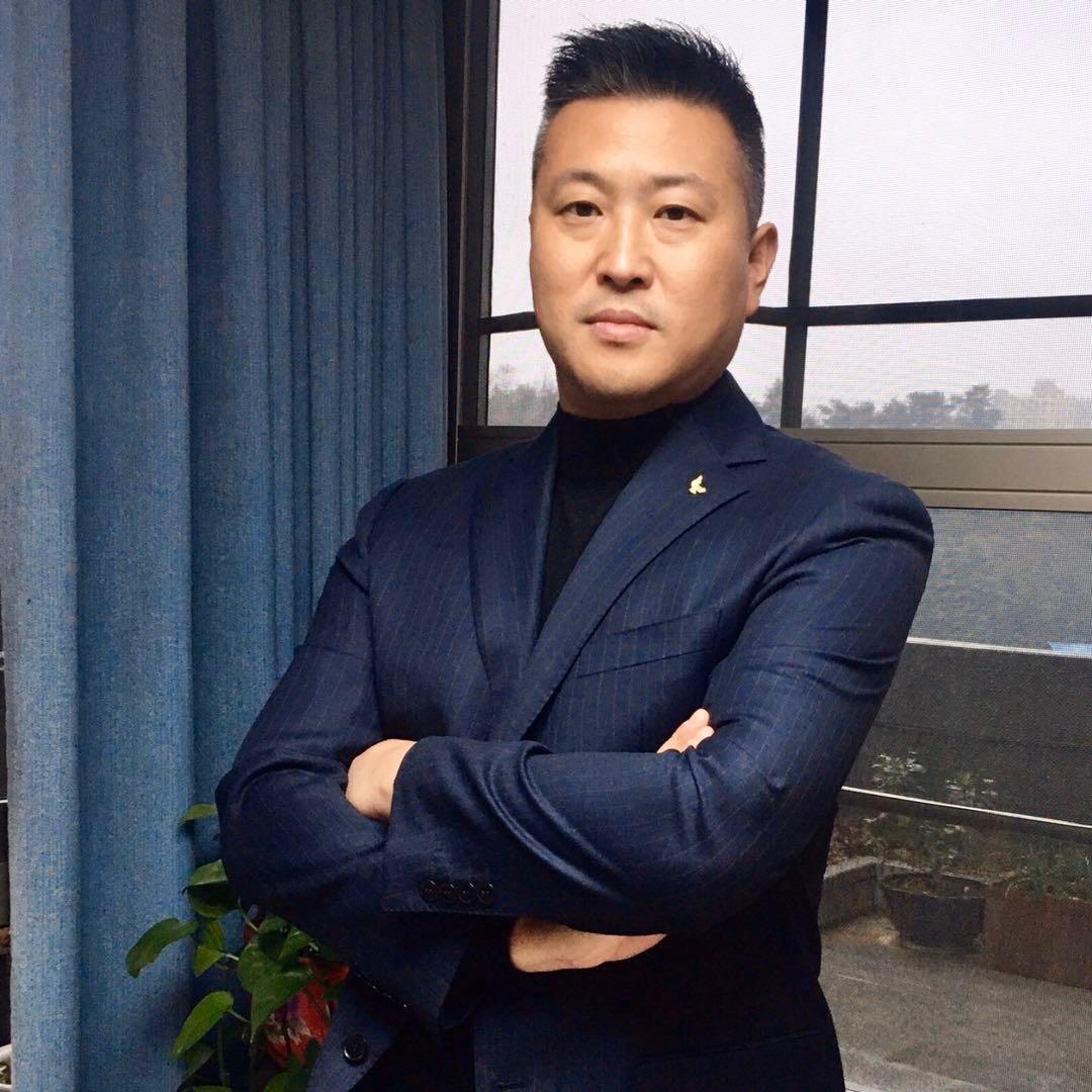 不甘寂寞的人