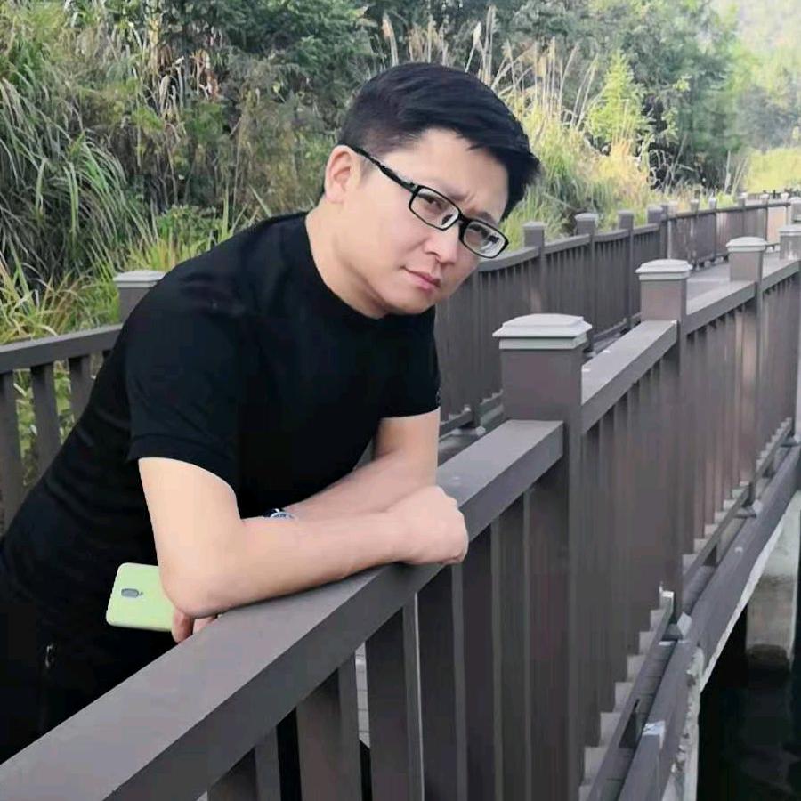 阿杰（长期招聘公主）