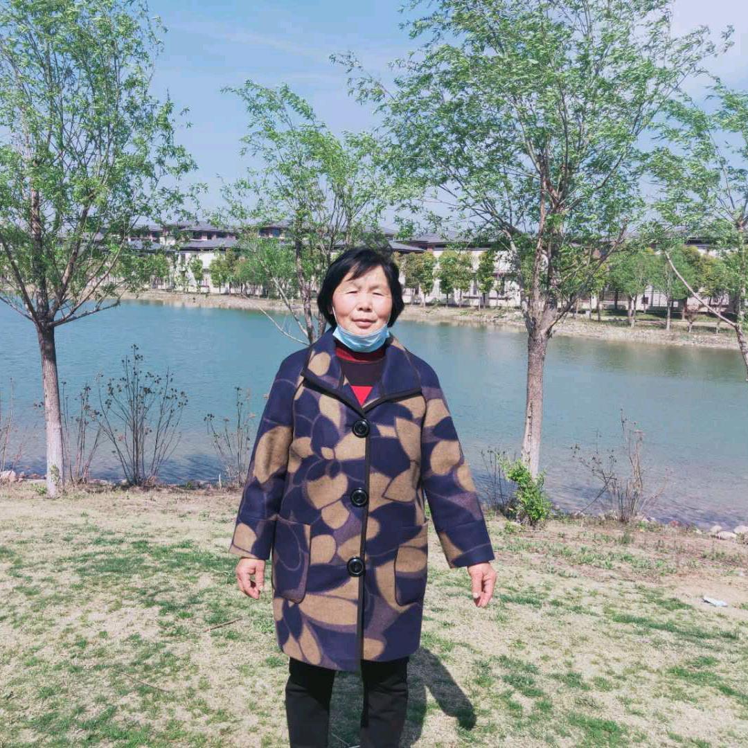 李