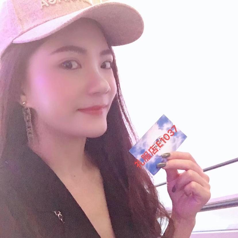 拱北口岸商场礼服店