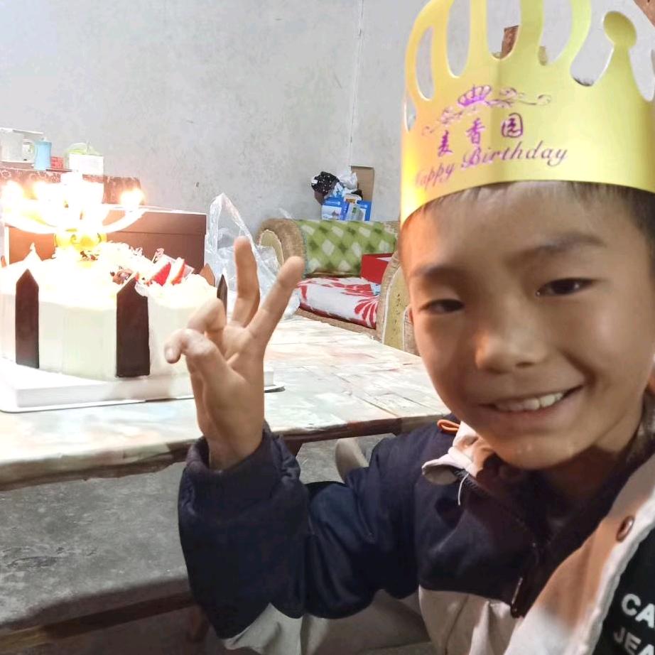 云贵川钻深水井，夏小红。