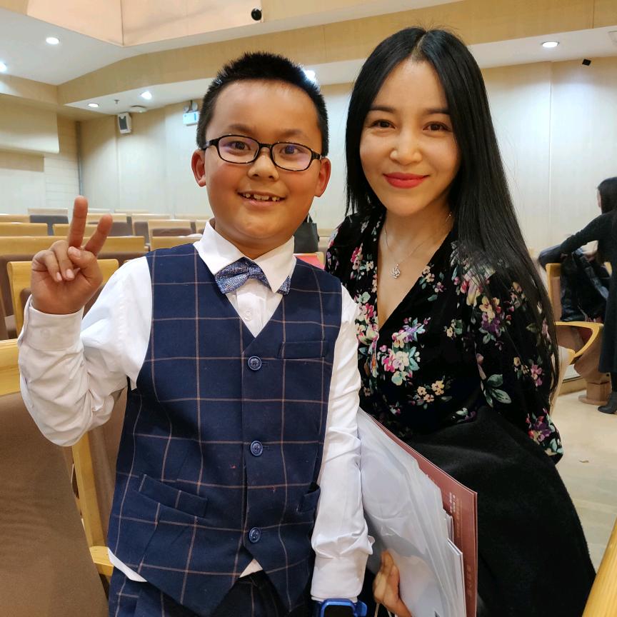 楚涵=北京華藝琴筝乐团