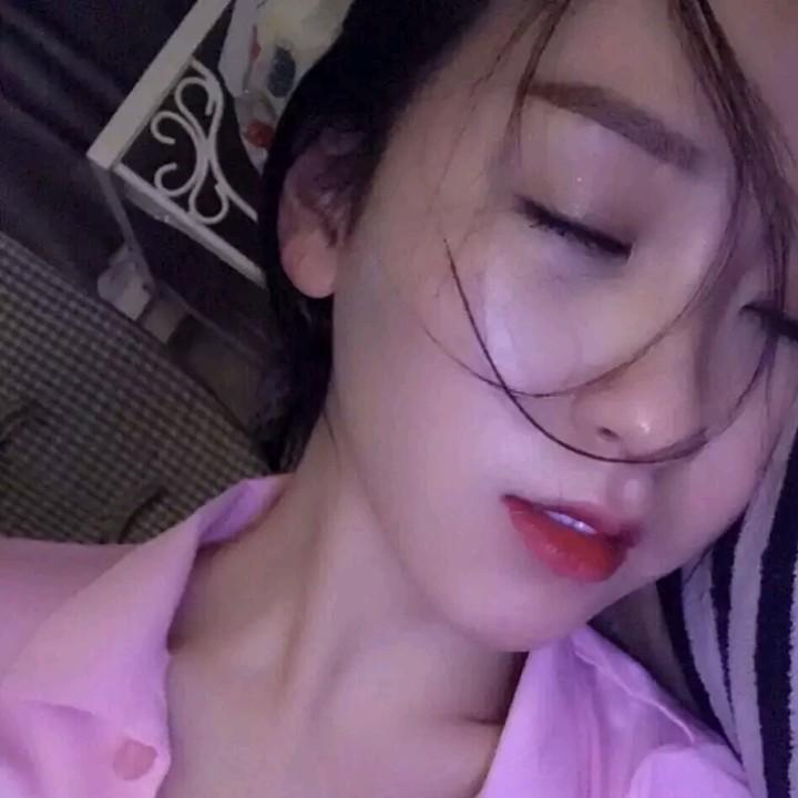 ─ 展开 999条回复 ⌵