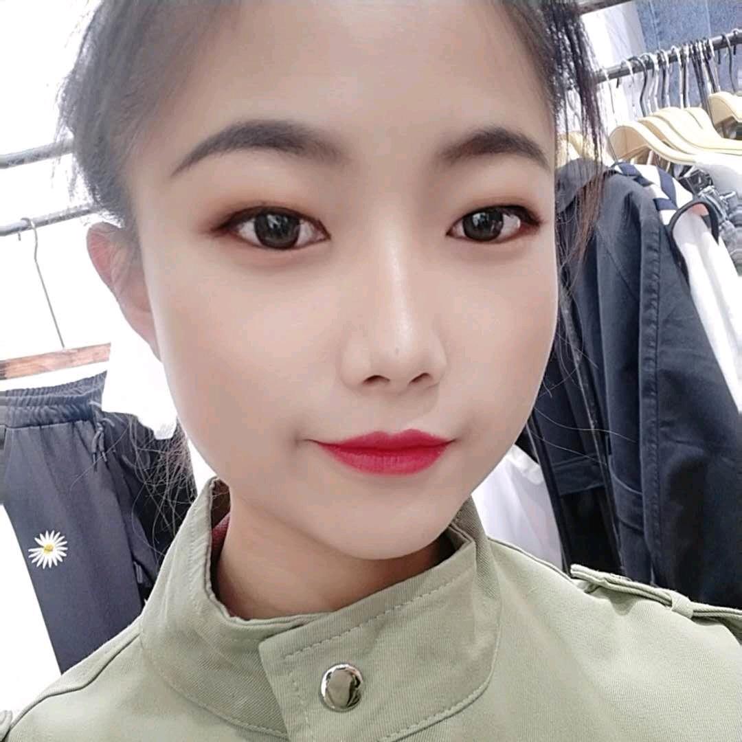 燕子服装搭配
