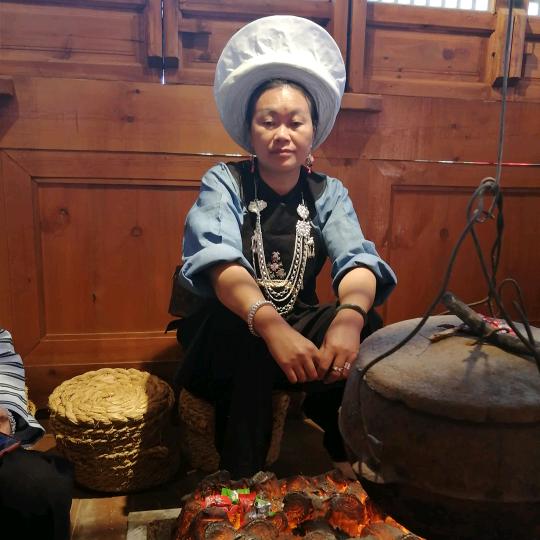 快乐相伴（布依服饰）