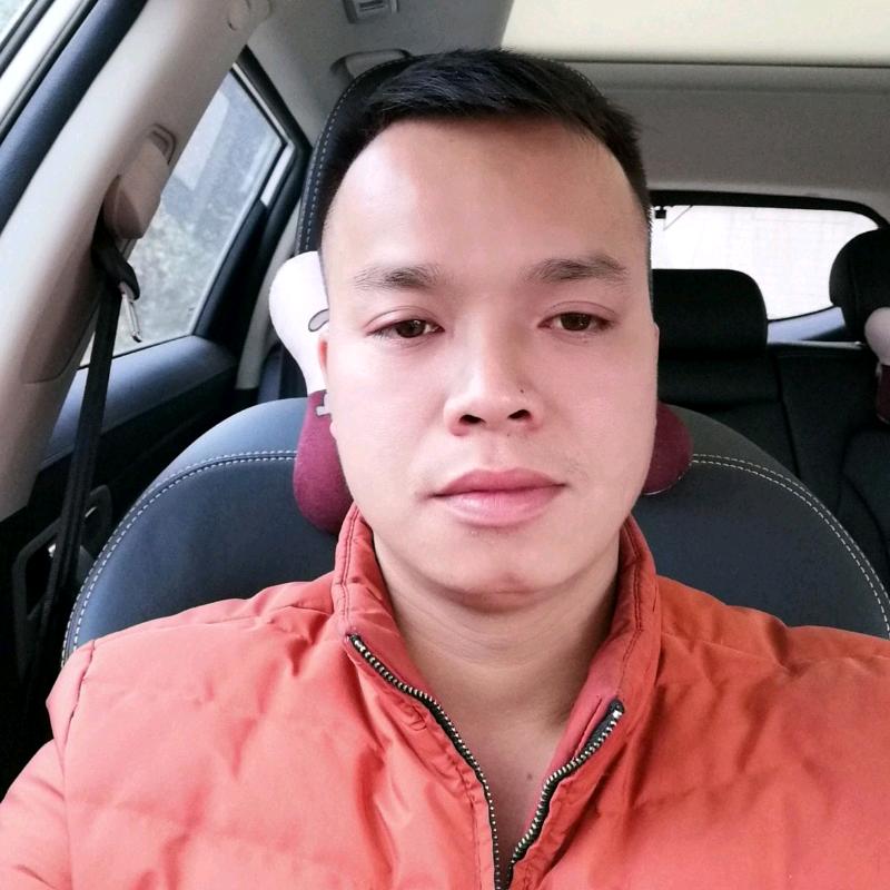 张二    平南辉利工程机械