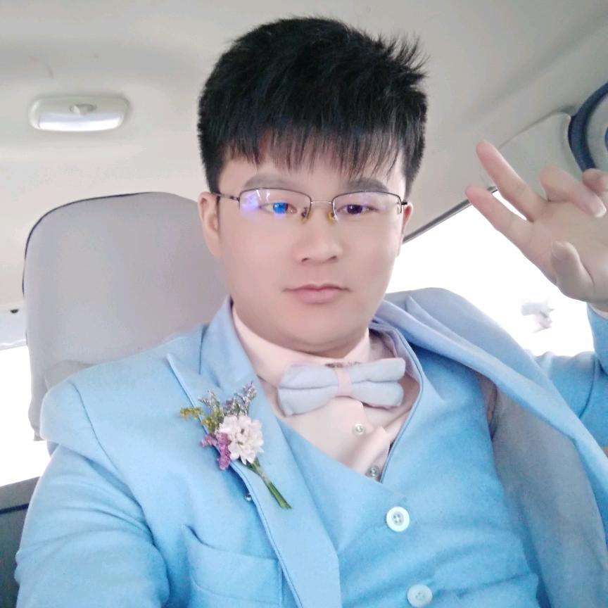美的悦江府置业顾问徐宇
