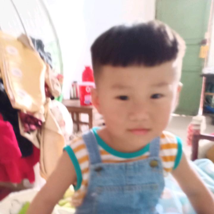 泉阳天蓬街今生缘布艺窗帘店