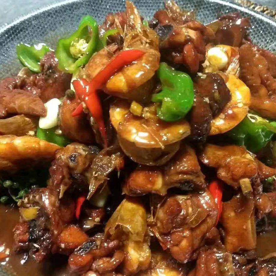 卫辉麻婆炒鸡店 红姐