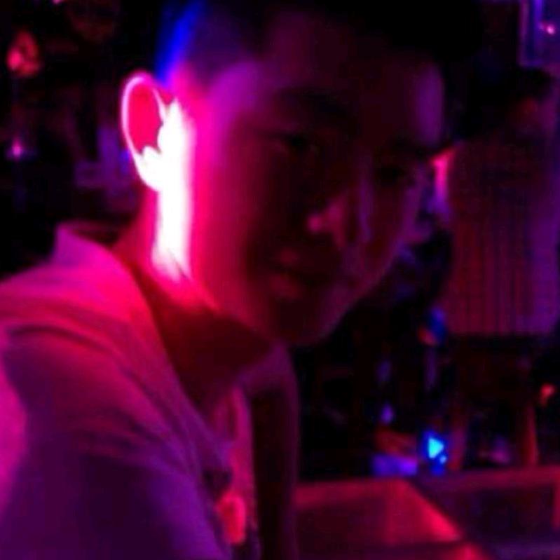 阿亮