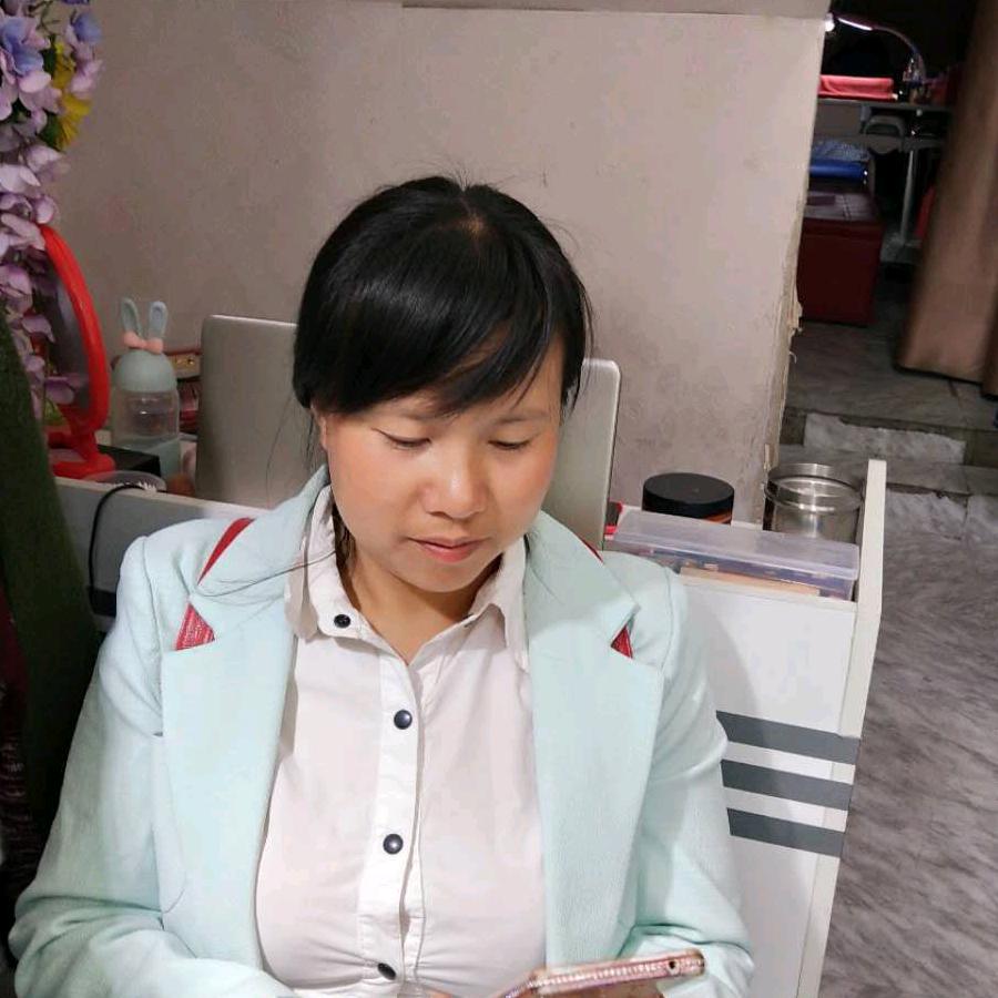 小燕子，心软，的女人