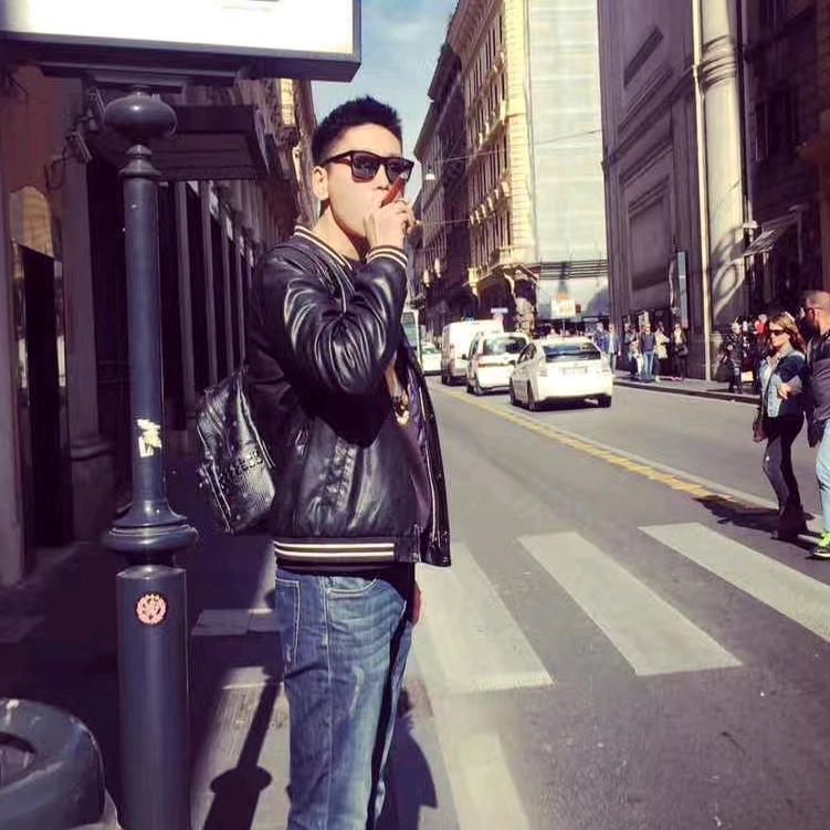 维特尚品箱包服饰