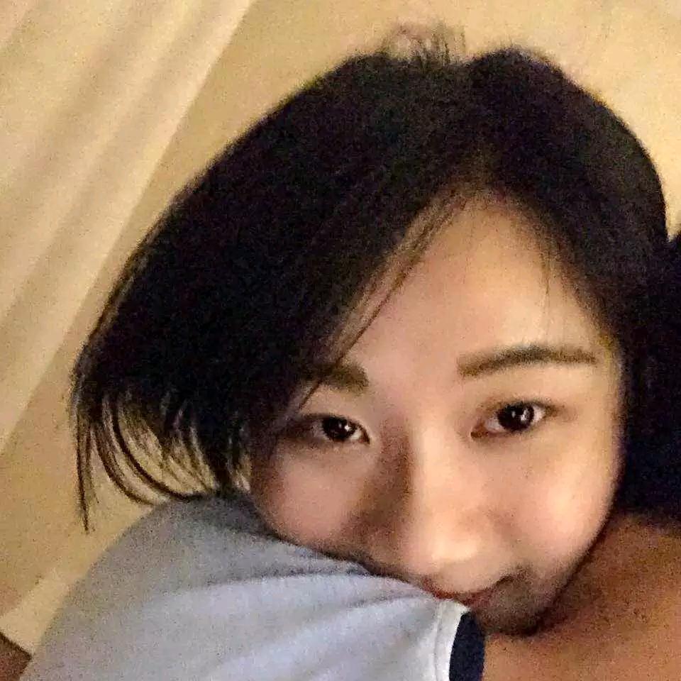 娜娜很忙