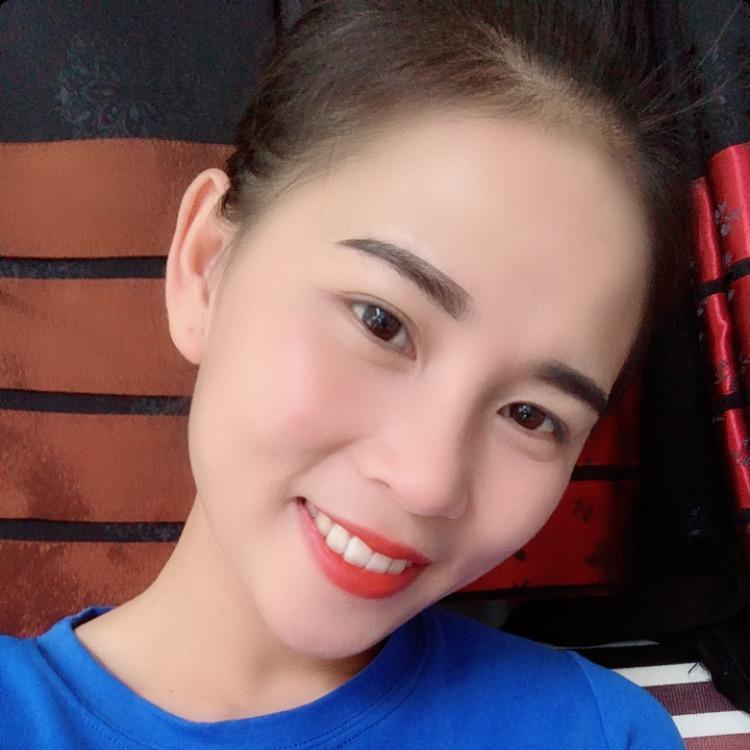 岳小玉～傣服饰刺绣