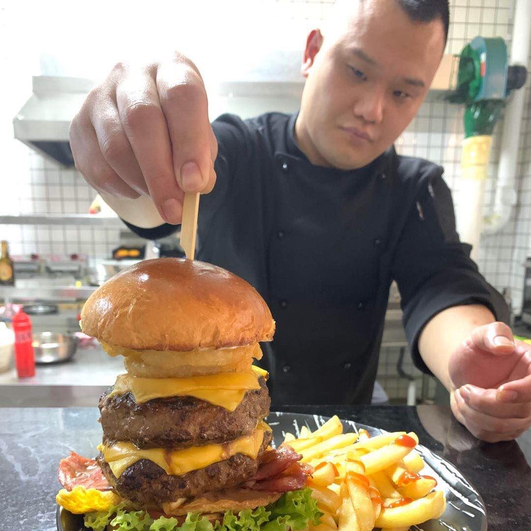 鞍山逅慕西餐厅老王