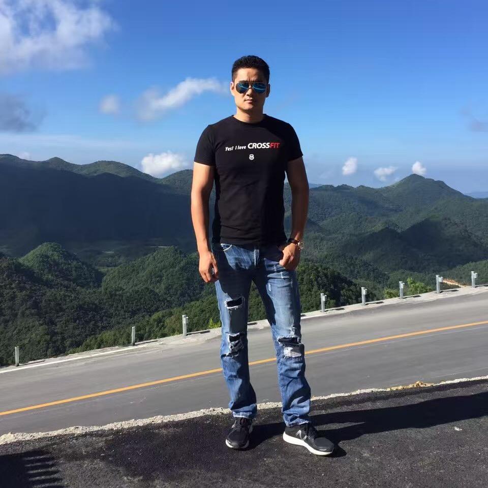 轻健身健身俱乐部