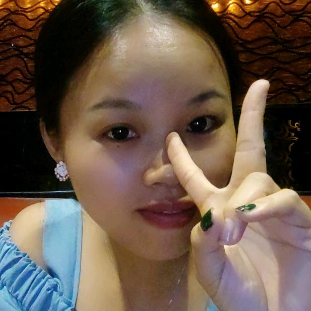爱笑的女孩