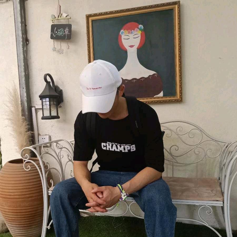 嗨峰的木吉他